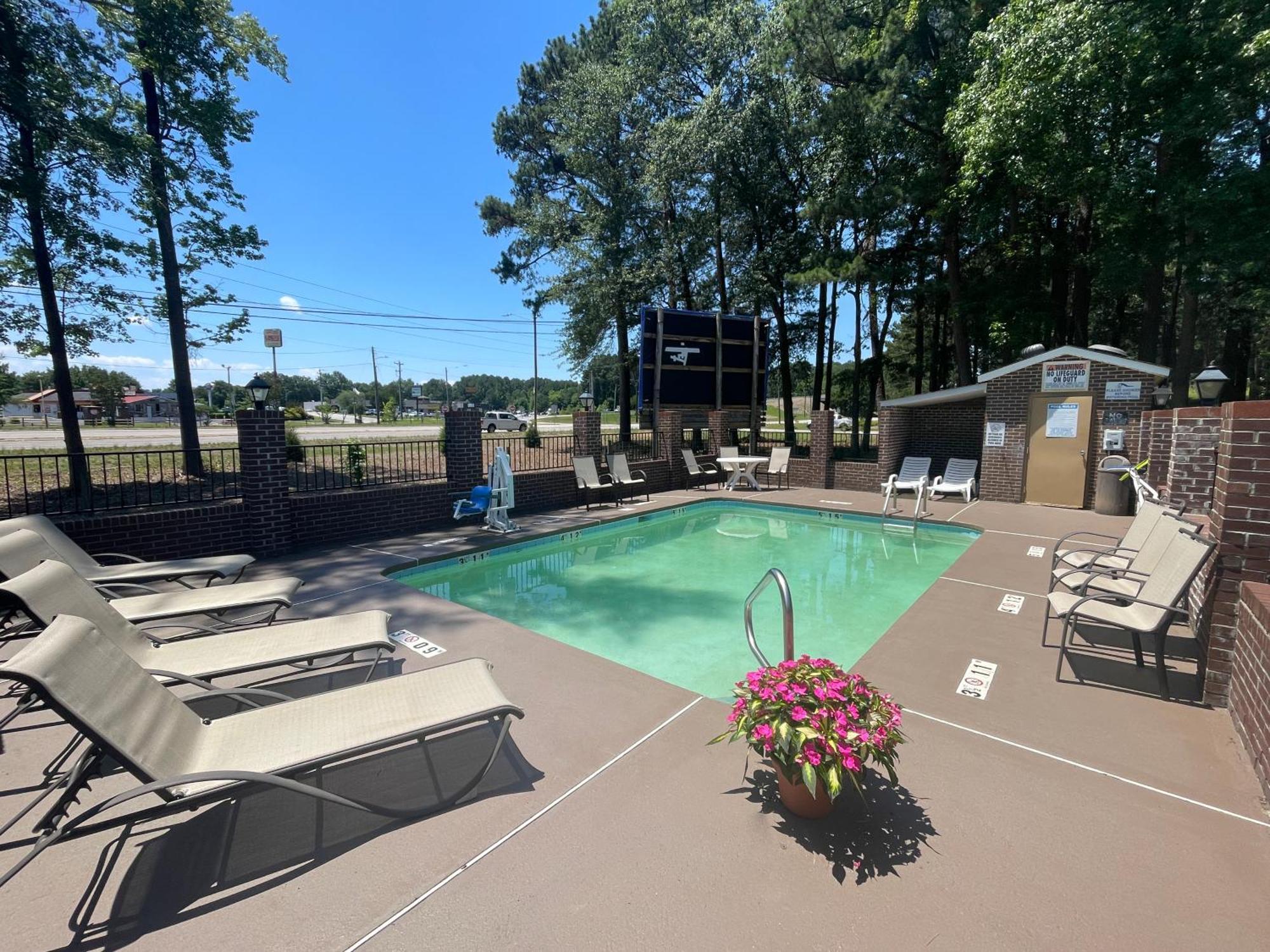 Inn Quality I-95 Kenly